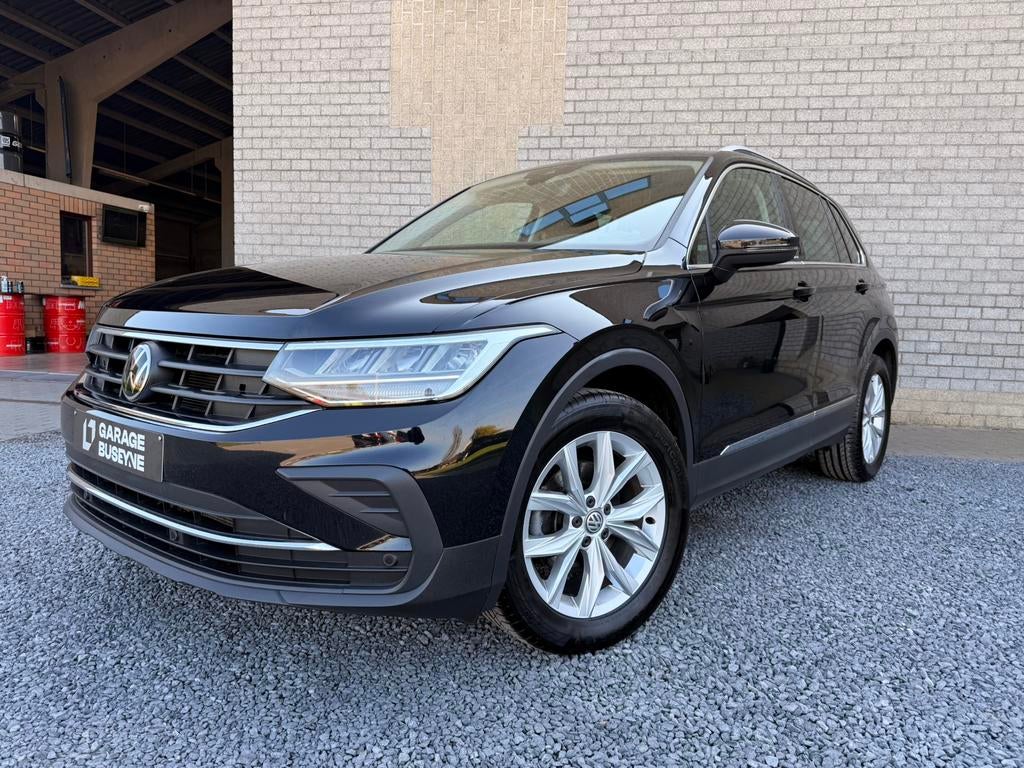 Volkswagen Tiguan / 2023 / 62000km / 1.5TSI / automaat, Auto's, Volkswagen, Stof, 4 cilinders, Zwart, Bedrijf