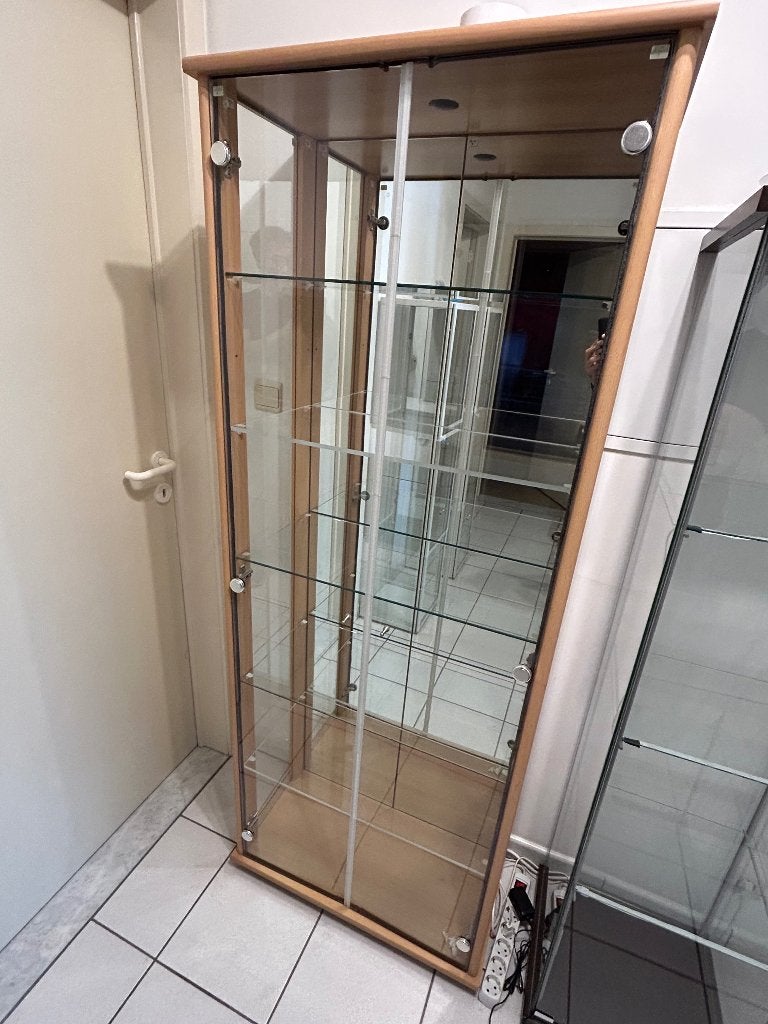 Mooie houten vitrinekast - spiegelwand 5 leggers stofwerend, Huis en Inrichting, Ophalen, Gebruikt, Overige houtsoorten, 50 tot 100 cm