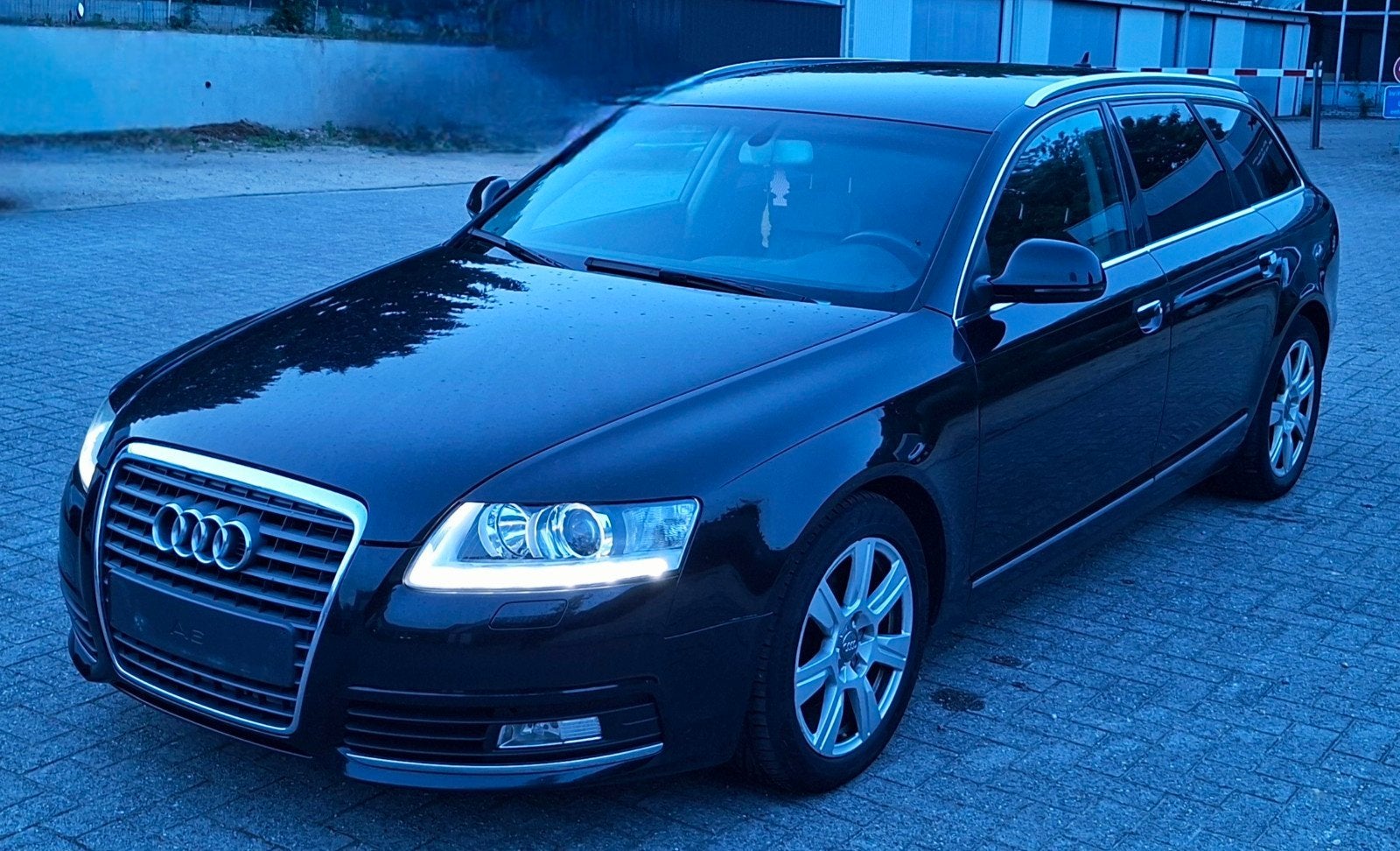 BONNE LECTURE S'IL VOUS PLAÎT Audi A6 2.0Tdi euro 5 220000km, Autos, Euro 5, Achat, Particulier, A6
