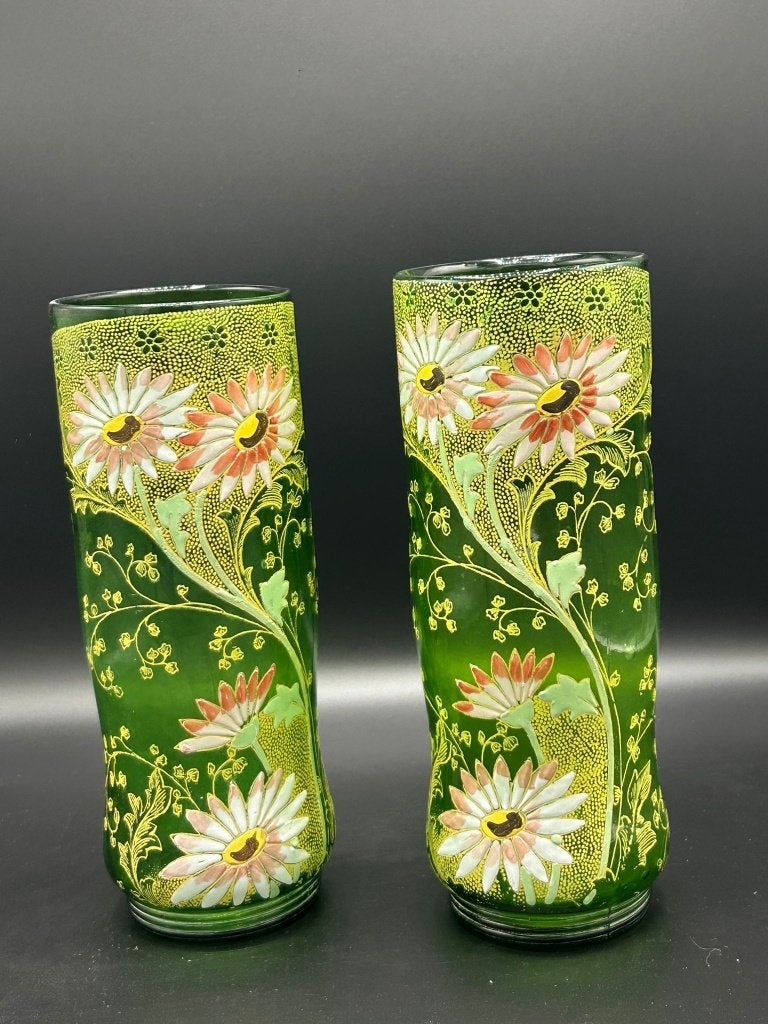 Art Nouveau geëmailleerde groene glazen vazen – set van 2, Antiek en Kunst, Verzenden