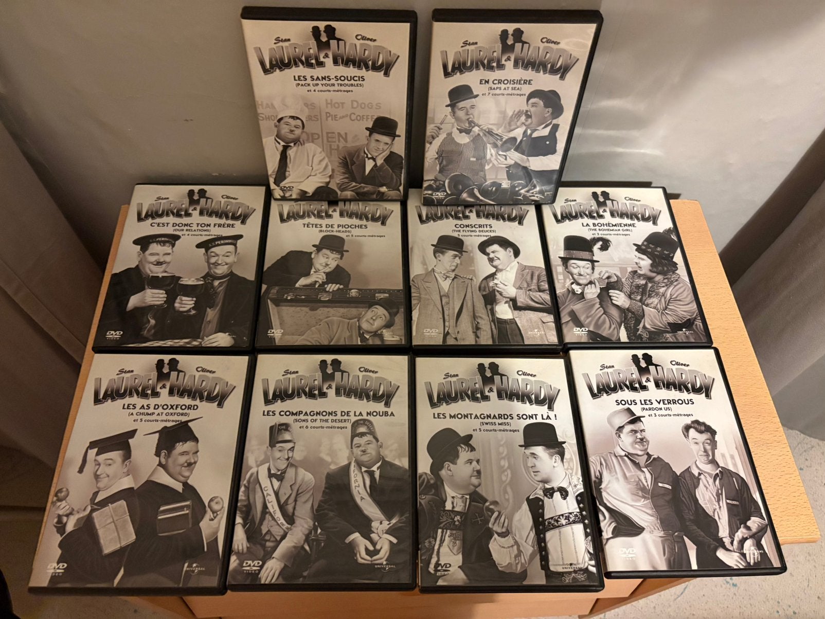 10 DVD « LAUREL & HARDY », Enlèvement ou Envoi, Comme neuf