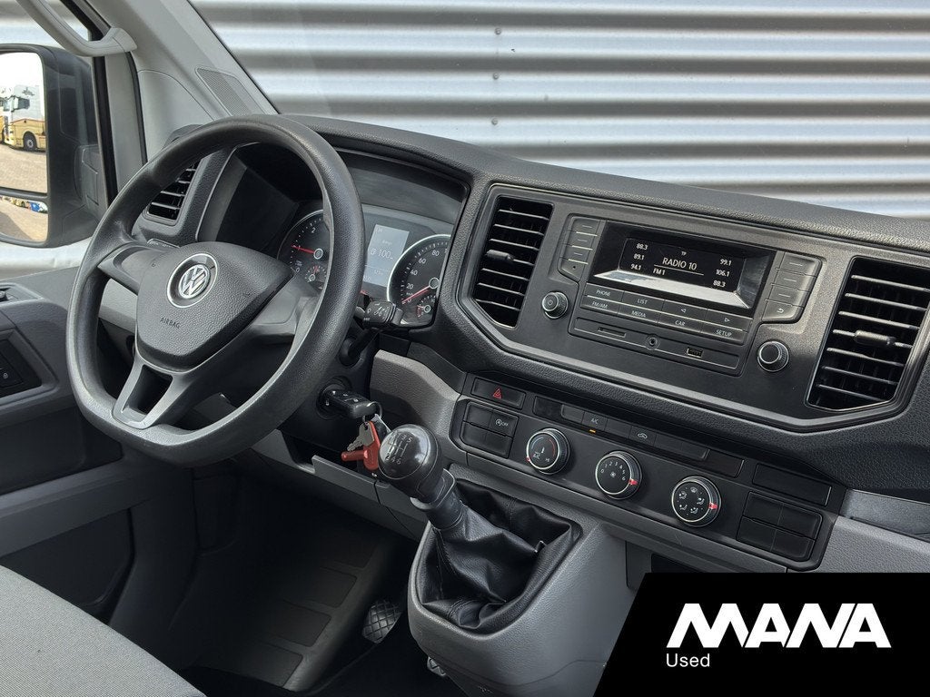 Volkswagen Crafter 35 2.0 TDI L4 Bakwagen Laadklep 750kg Cru, Voorwielaandrijving, Stof, Gebruikt, Euro 6