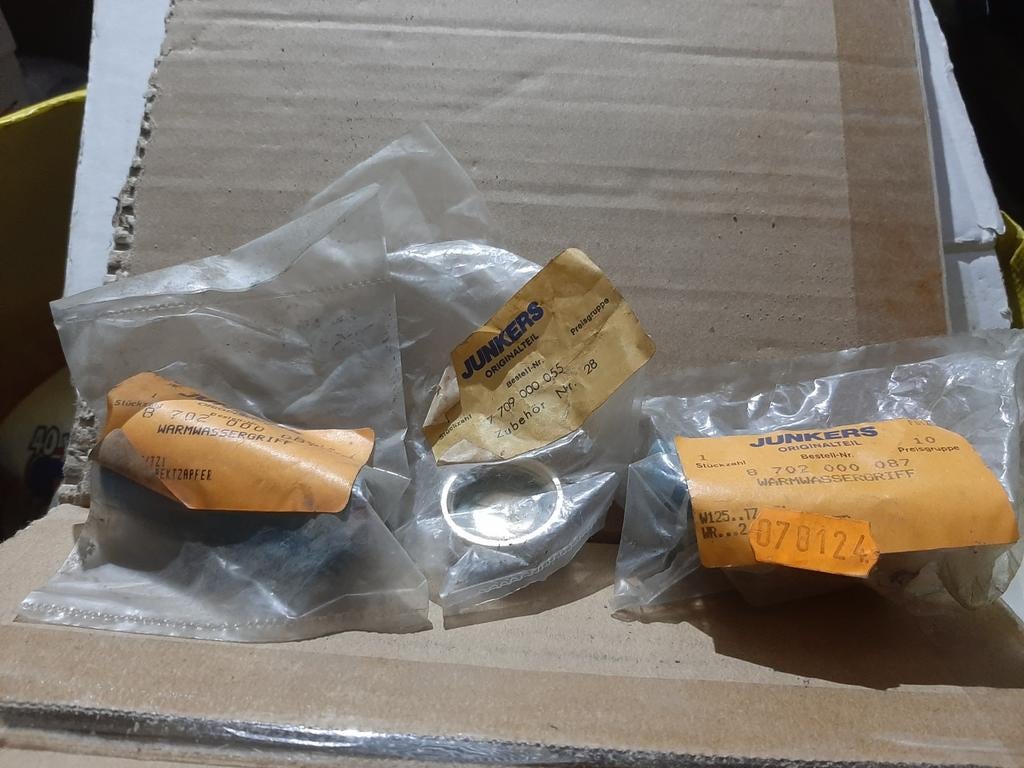 Junkers nieuwe onderdelen, Doe-het-zelf en Bouw, Chauffageketels en Boilers, Ophalen of Verzenden, Nieuw