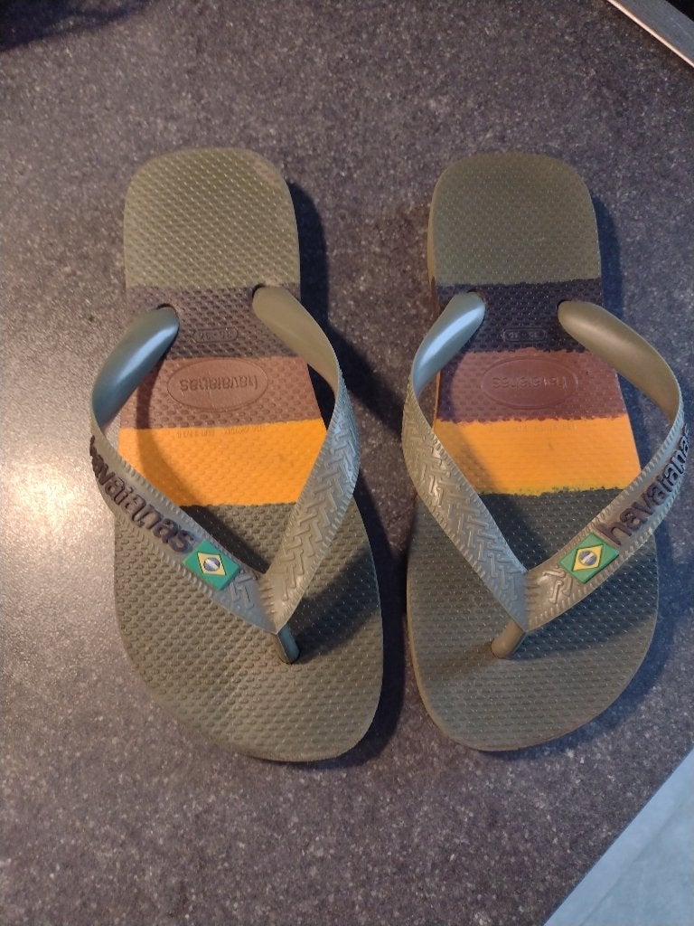 NOUVEAUX Tongs HAVAIANAS - taille 35/36, Enfants & Bébés, Vêtements enfant | Chaussures & Chaussettes, Neuf, Garçon ou Fille, Enlèvement