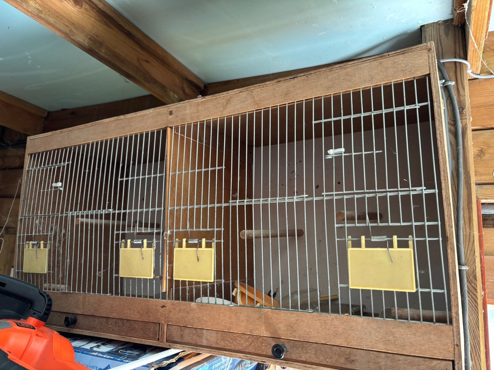 Vogelkooi, Dieren en Toebehoren
