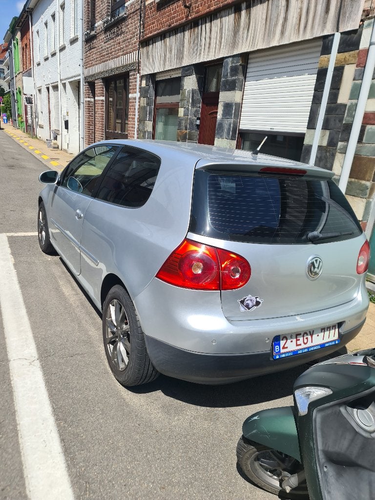 Golf 5 1.6 fsi, Voorwielaandrijving, Stof, Zwart, 1600 cc