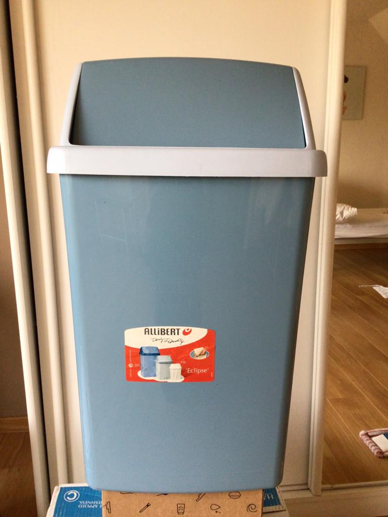 Nieuwe bak, Ophalen, Zo goed als nieuw