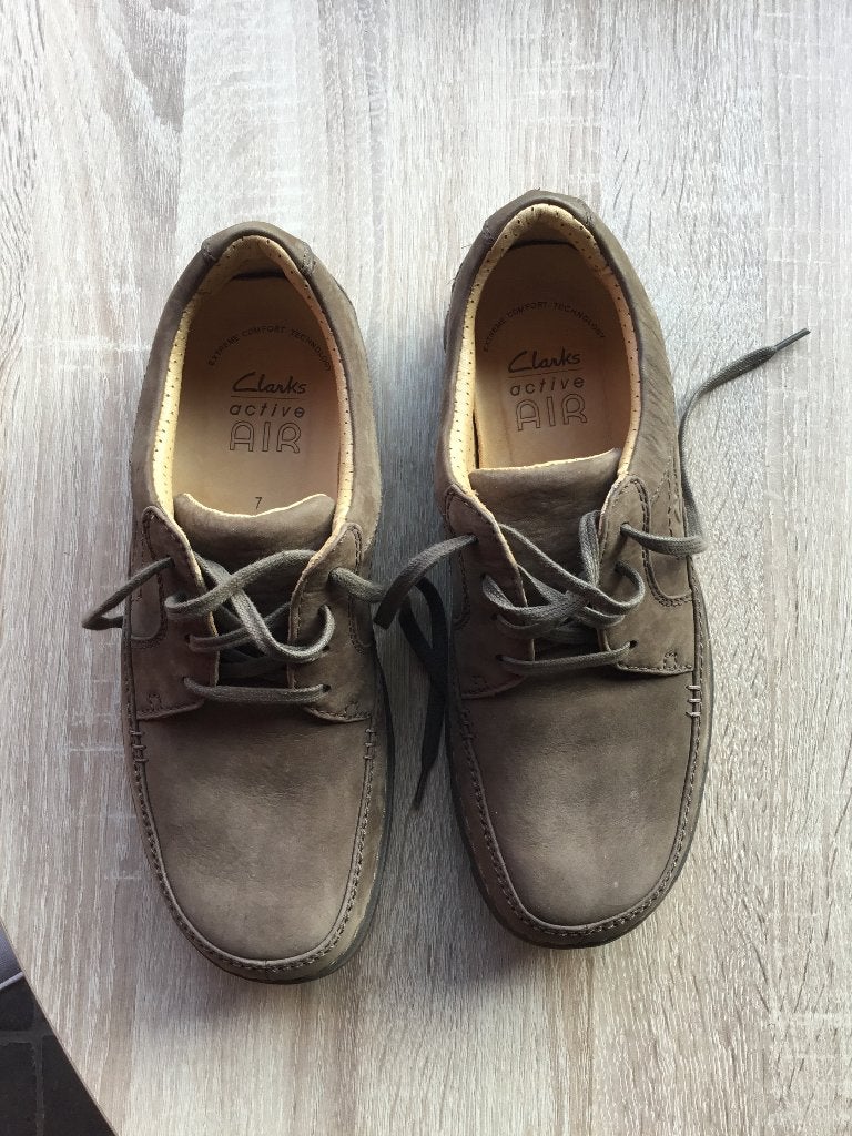 Clarks daim schoenen maat 40, Bruin, Clarks, Ophalen of Verzenden, Zo goed als nieuw