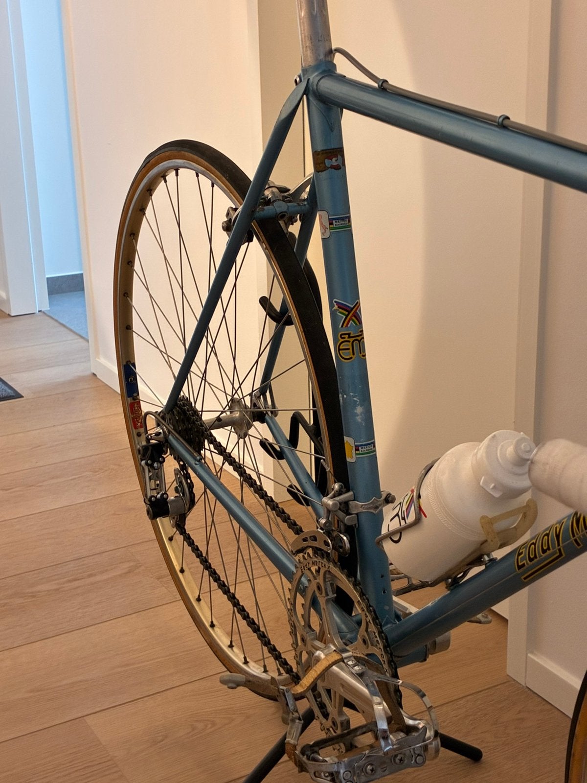 Eddy Merckx, Fietsen en Brommers, Ophalen