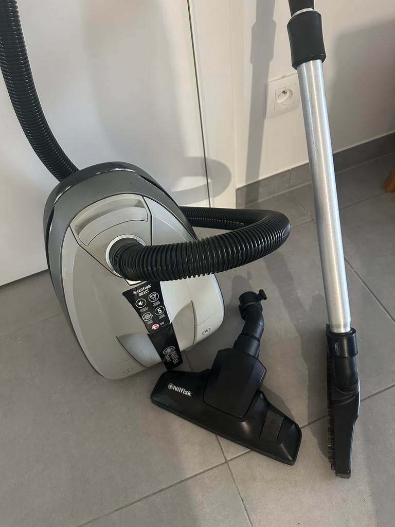 Aspirateur nilfisk select comfort, Electroménager, Enlèvement, Comme neuf