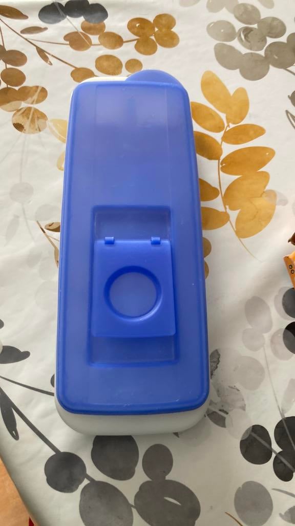 Bac à glaçons Tuperware, Enlèvement ou Envoi, Comme neuf, Bleu, Boîte