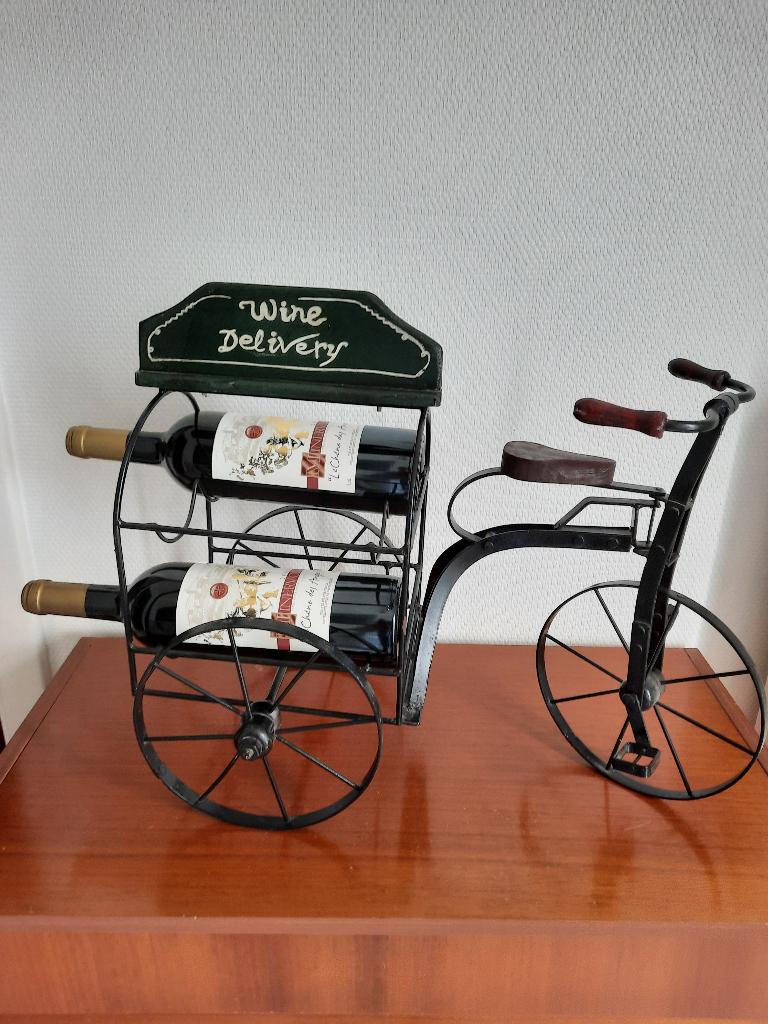 Decoratief wijnrek, Ophalen, Gebruikt, Minder dan 5 flessen, Metaal