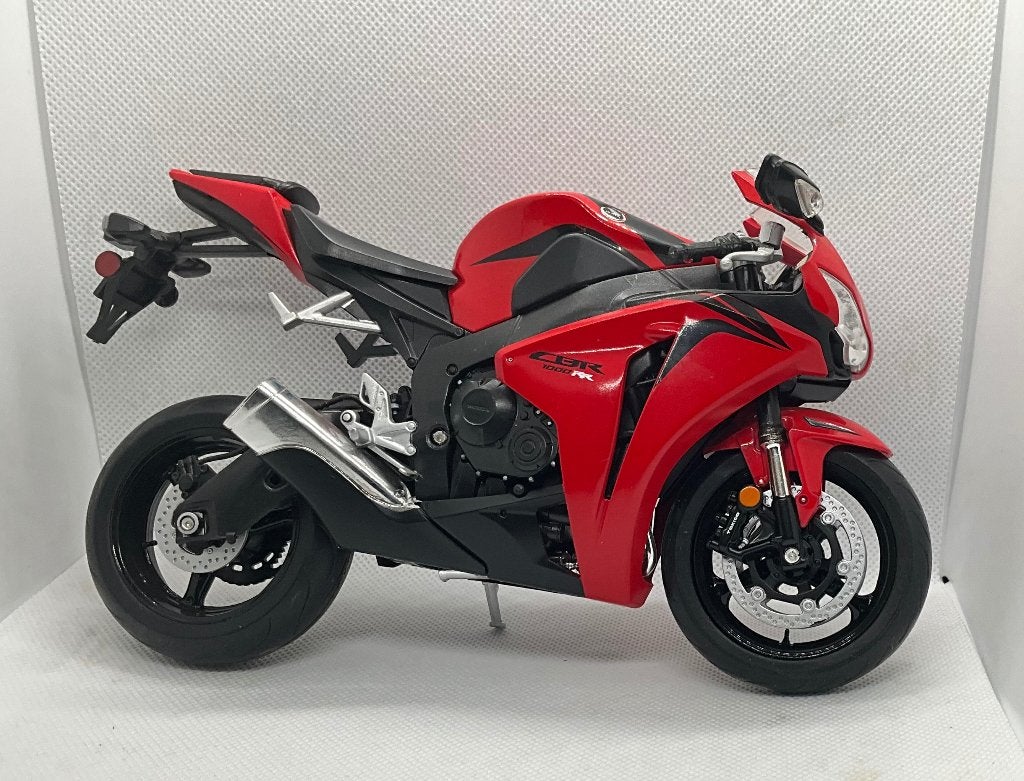 Miniature Moto 1/10 Honda CBR1000RR, Hobby & Loisirs créatifs, Autres marques, Enlèvement ou Envoi, Plus grand que 1:32, Comme neuf