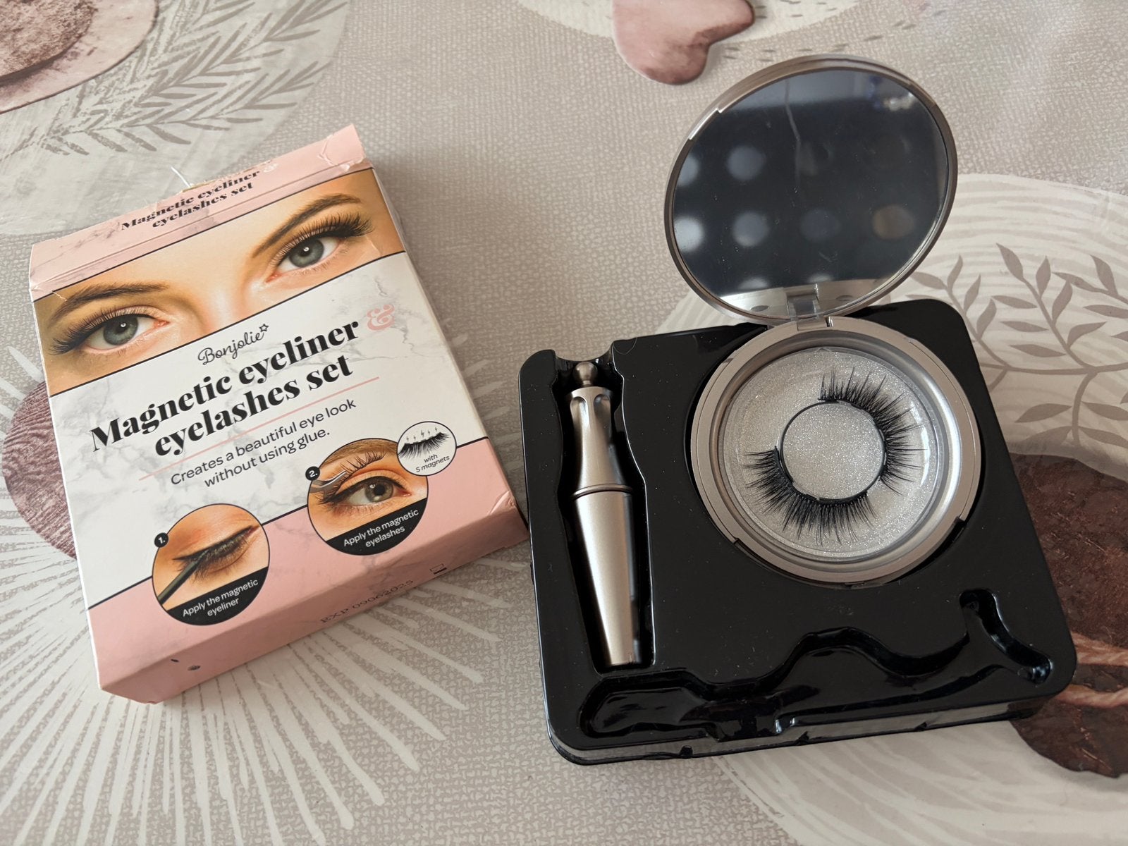 Kit faux cils magnétiques avec eye-liner, Enlèvement ou Envoi, Comme neuf