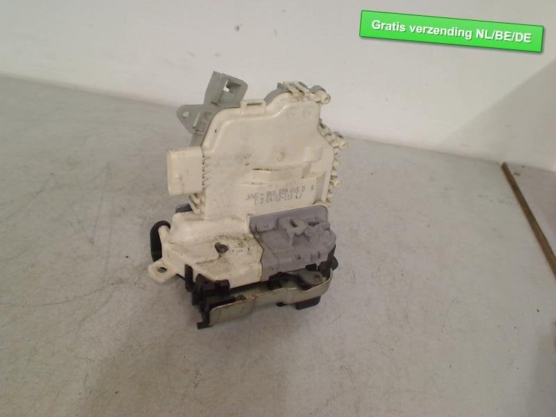 SERRURE DE PORTE ARRIÈRE GAUCHE Audi A1 (8X1 / 8XK), Arrière, Dhr. R. de Gouw, Audi, Utilisé