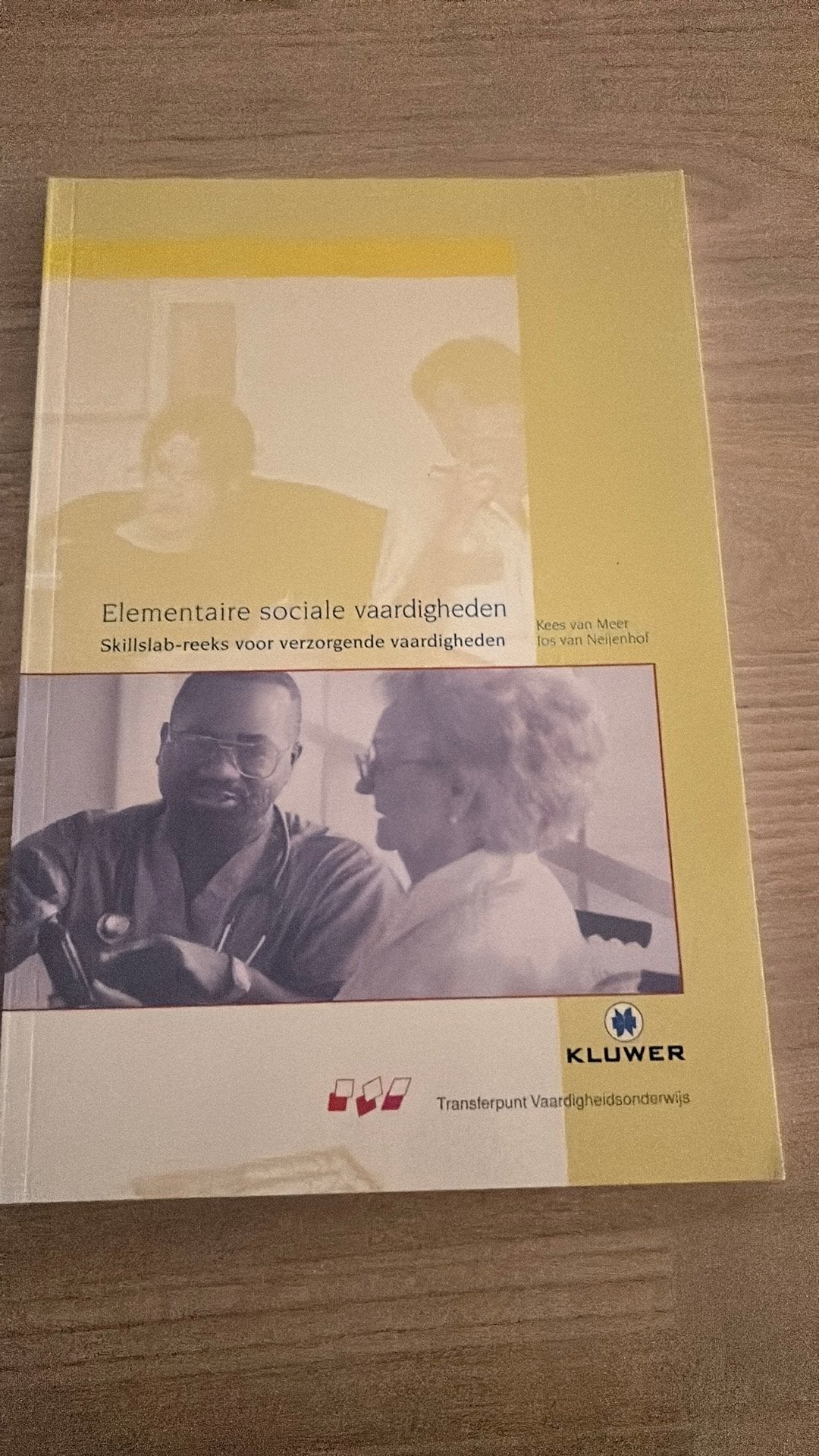 Elementaire sociale vaardigheden, Boeken, Ophalen, Zo goed als nieuw