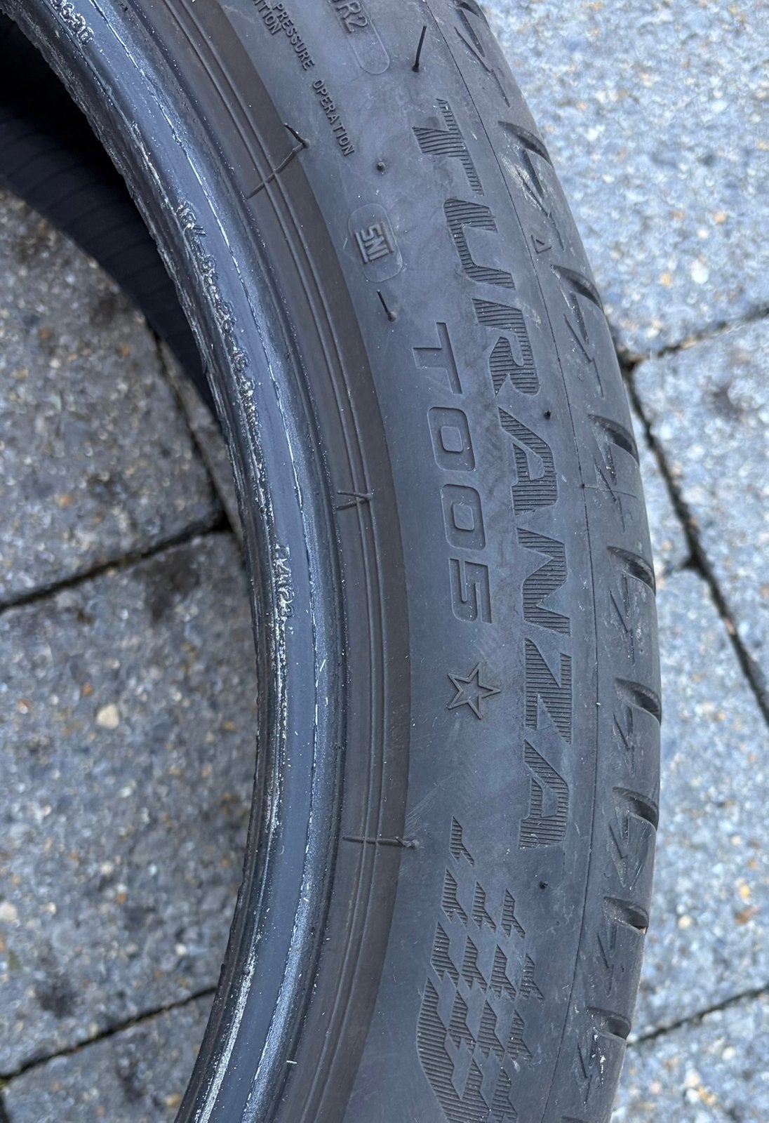 Bridgestone Turanza T005 225/40/R18 92Y RFT, Véhicule de tourisme, Pneus été, Enlèvement, Utilisé