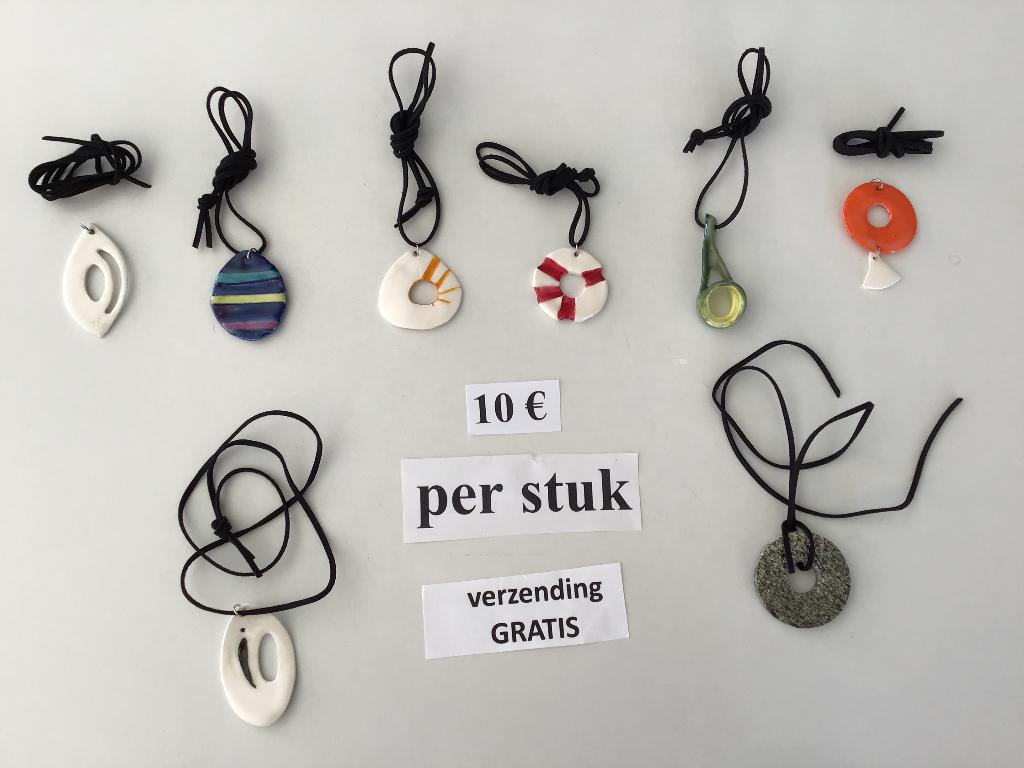 8 kettingen aan 10 euro met gratis verzending, Handtassen en Accessoires, Kettingen, Ophalen of Verzenden, Nieuw