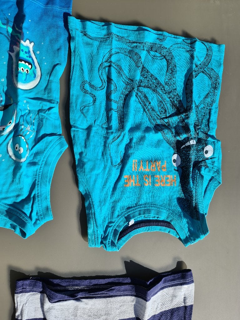 mouwloos t-shirt octopus, CA, 98, Kinderen en Baby's, Ophalen, Zo goed als nieuw