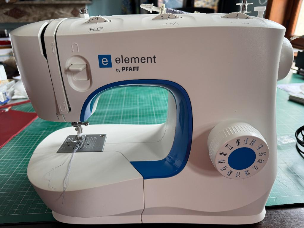 Naaimachine, Ophalen, Zo goed als nieuw, Naaimachine, Pfaff