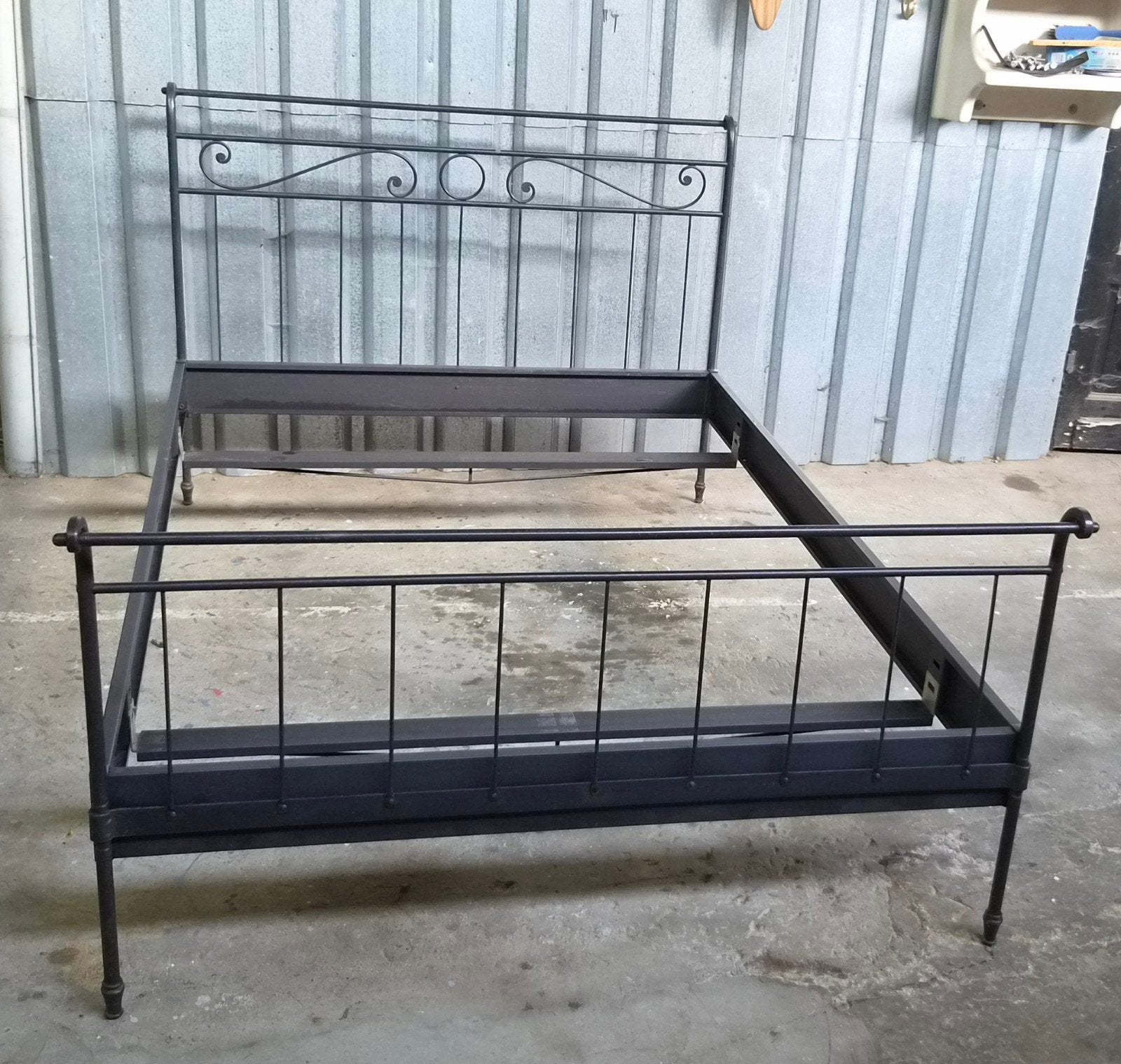 Cantori stalen beddenframe. Geen lattenbodem en geen matras, Ophalen, Gebruikt, 140 cm, Twijfelaar