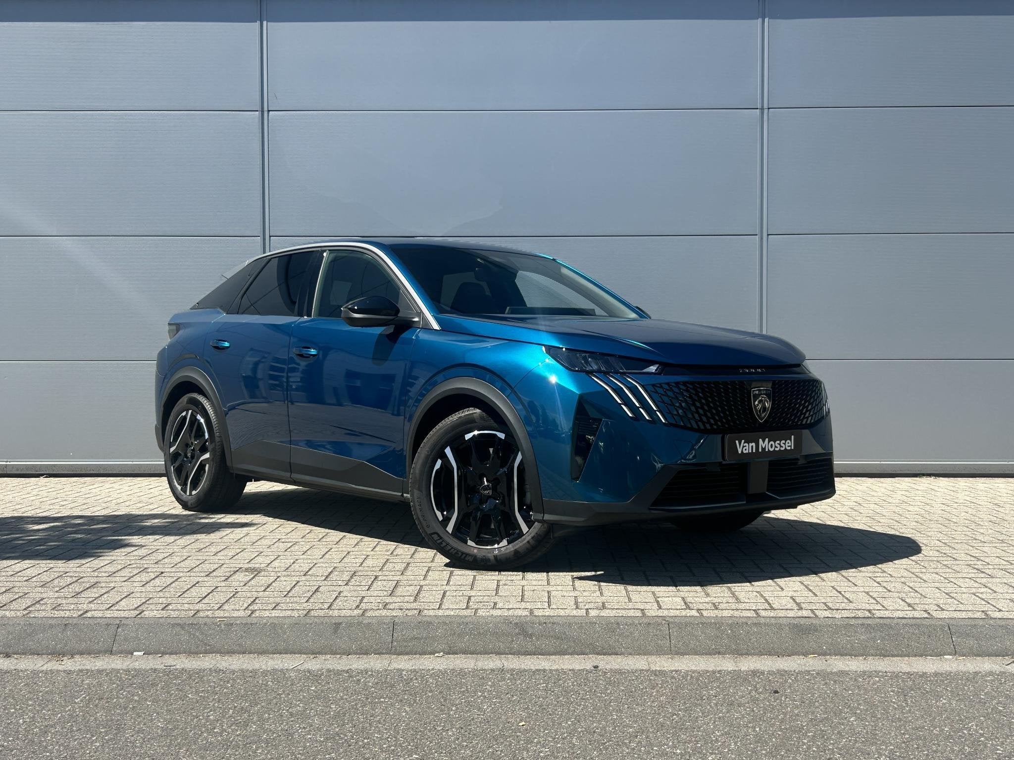 Peugeot 3008 e-3008 210 Allure verwacht, Auto's, Stof, Zwart, 2183 kg, 157 kW