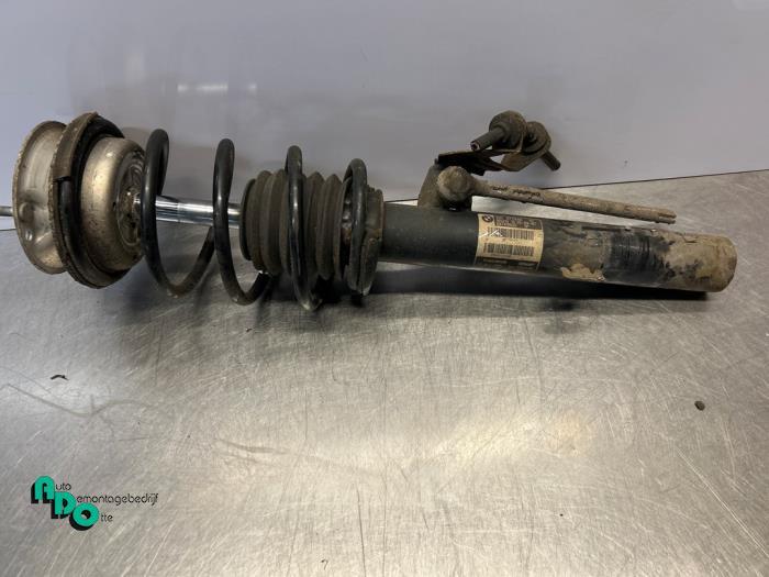 Barre amortisseur avant droit d'un BMW 1-Serie (1-Serie 03-), Autos : Pièces & Accessoires, -, 3 mois de garantie, Utilisé, -