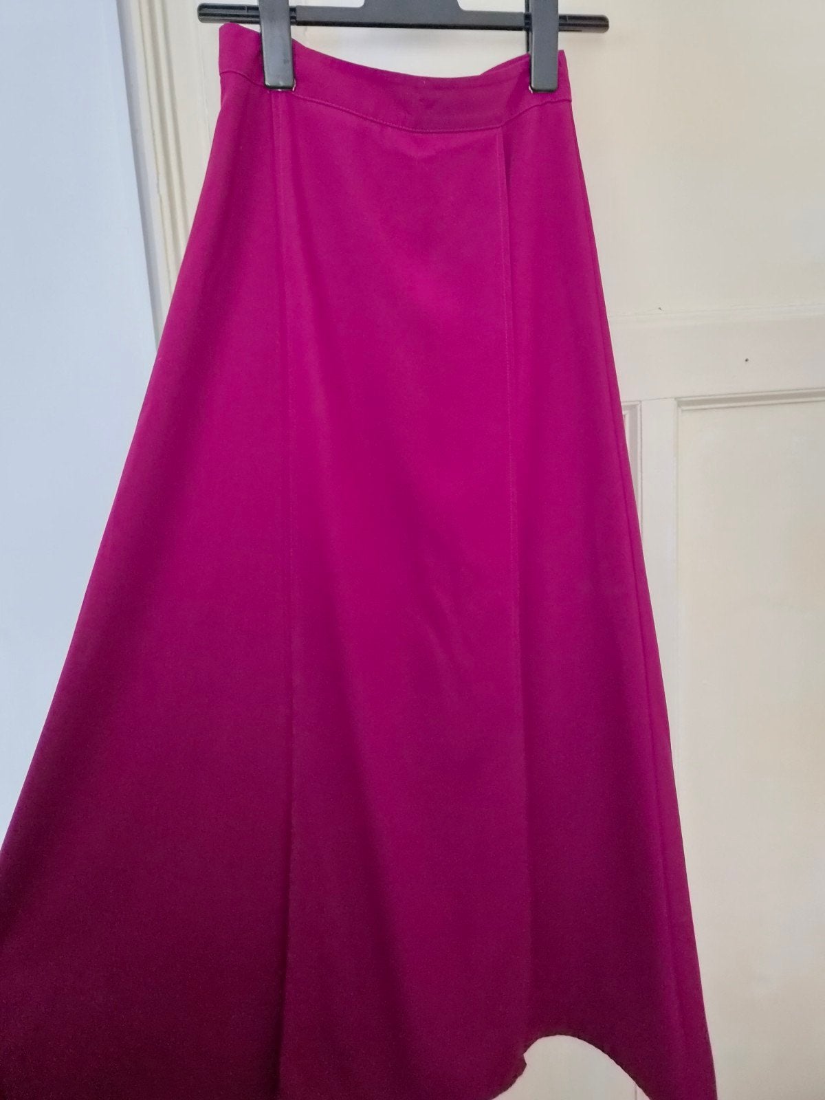 Lange rok
op te halen in Temse, Vêtements | Femmes, Jupes, Enlèvement, Comme neuf, Taille 36 (S), Sous le genou