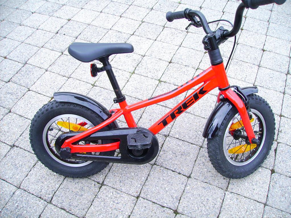 rood kinderfiets, Fietsen en Brommers, Fietsen | Kinderfietsjes, Ophalen