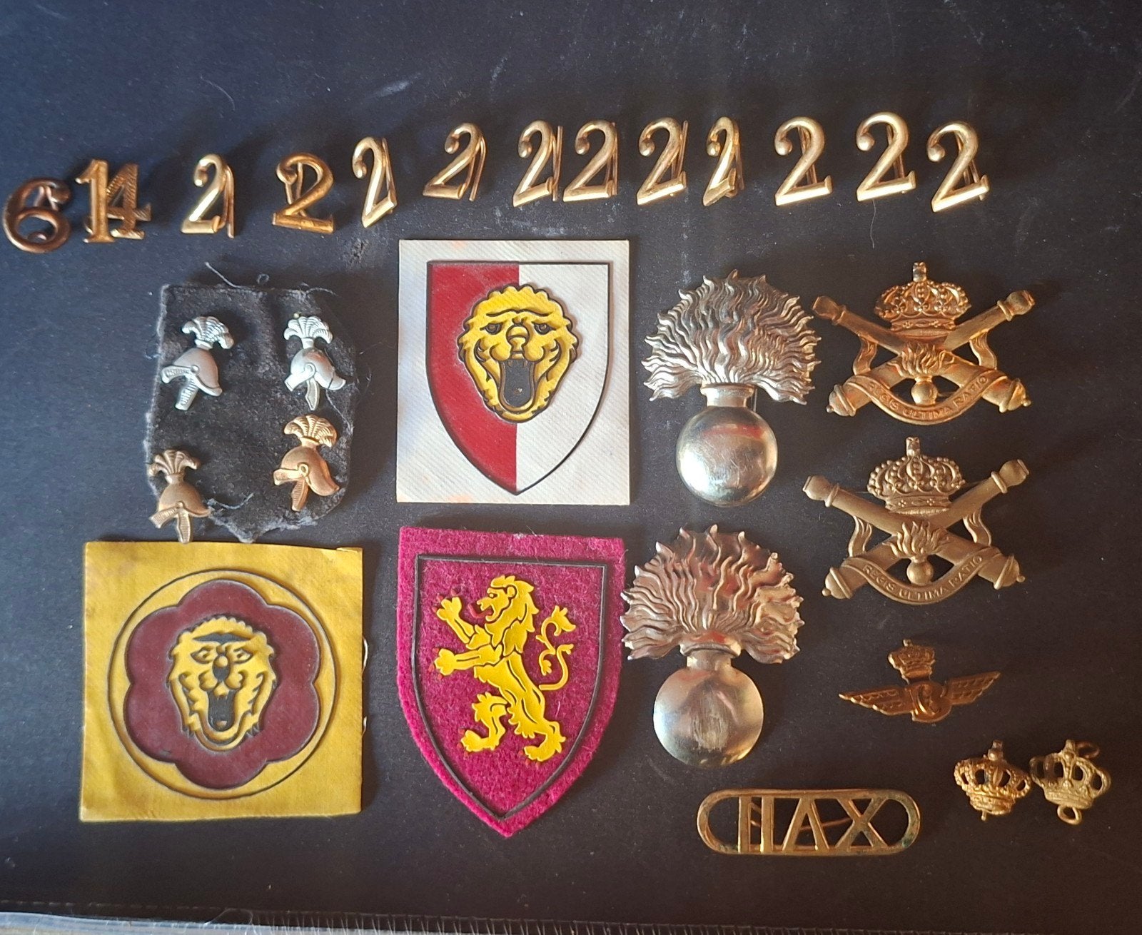 Ensemble ABL d'écussons, d'insignes, de casques, etc., Enlèvement, Armée de terre, Autres types