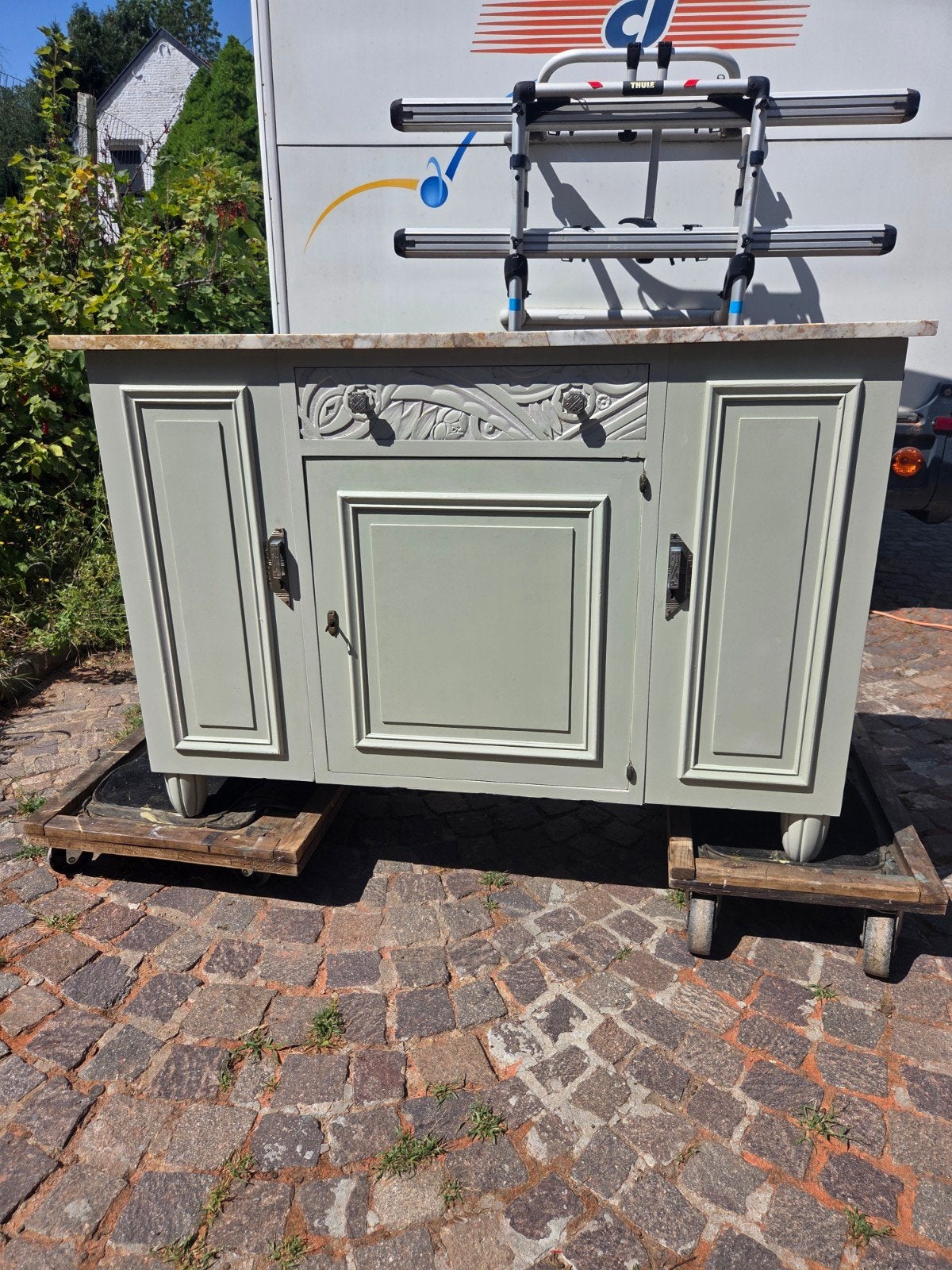 Ancien buffet massif.  Art déco., Enlèvement