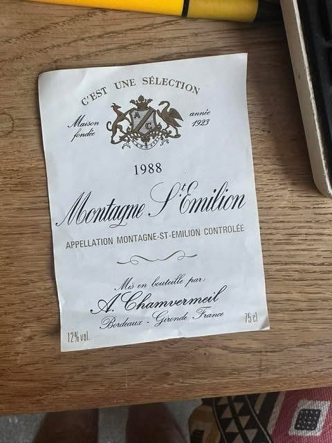 etiket label Montagne St Emilion 1988 A. Chamverneil, Frankrijk, Ophalen of Verzenden, Zo goed als nieuw, Rode wijn