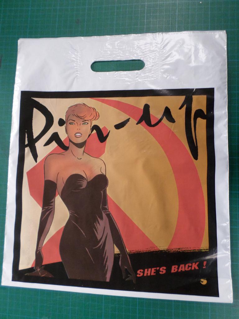 Pin-up - sac plastique, Collections, Enlèvement ou Envoi, Autres personnages, Utilisé, Autres types