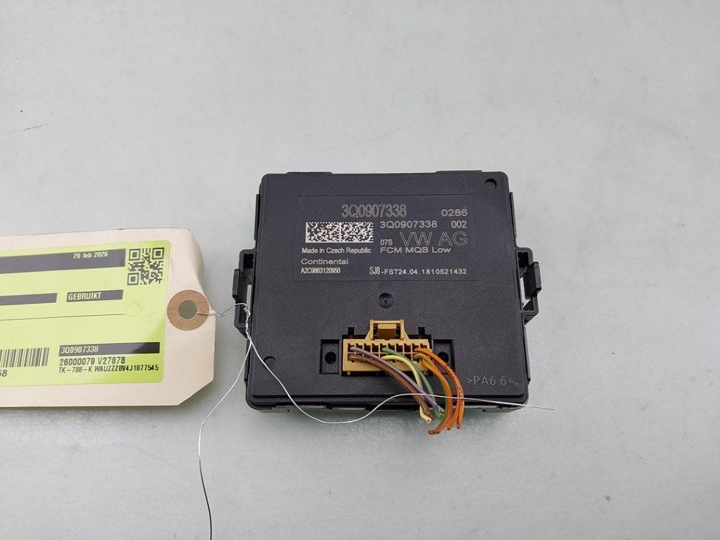 ORDINATEUR GESTION ECLAIRAGE Audi A3 Limousine (8VS / 8VM), Auto-Union-Straße  1,
85057  Ingolstadt, DE, Info@audi.de, Audi, Utilisé