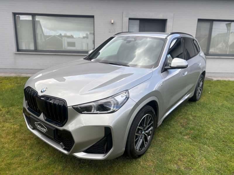 BMW X1sDrive 18iA M-Sport LED/WideScreen/KeyLess/DAB/Camera, Auto's, BMW, Alcantara, Bedrijf, 5 zetels, 5 deurs