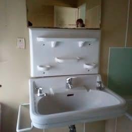 Porseleinen wandplaat 64 x 40 jaren '50 of '60 Lokeren, Ophalen