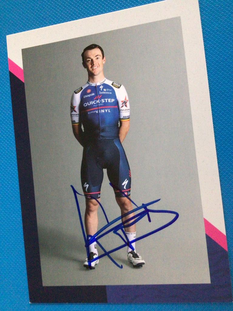 wielerkaart 2022 team lotto quick step yves lampaert  signe, Verzenden, Zo goed als nieuw