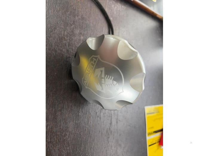 Bouchon réservoir d'un Fiat 500 Abarth, -, 3 mois de garantie, Utilisé, -