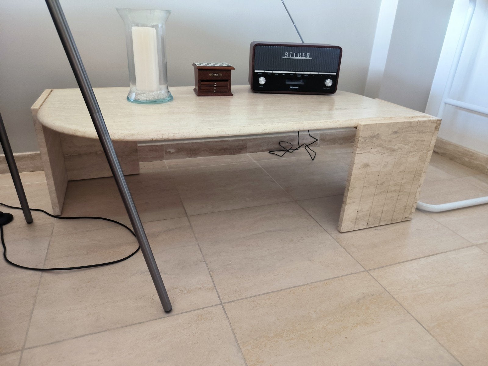 Travertein salontafel, Ophalen