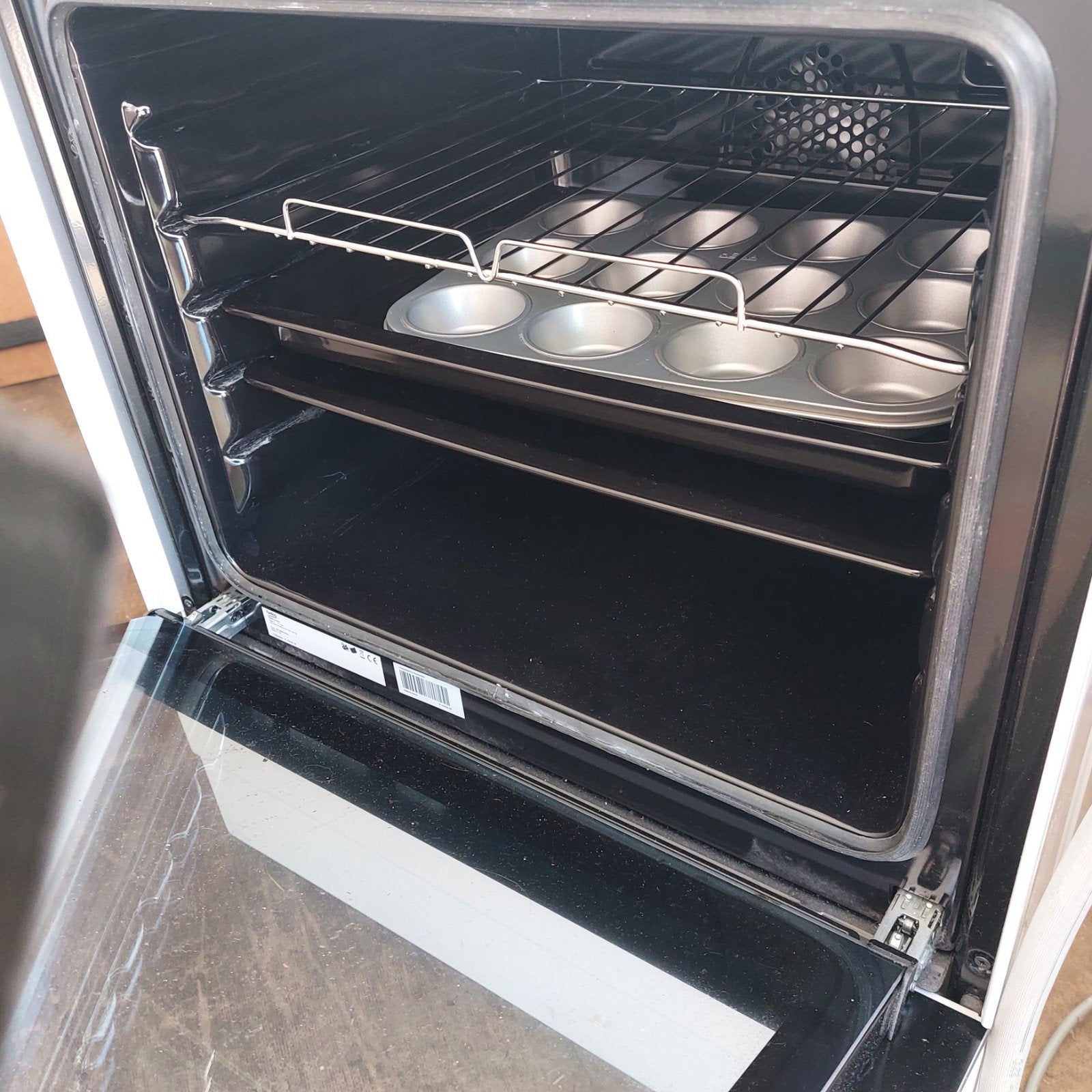 Electrisch fornuis beko met oven, Elektronische apparatuur, Ophalen