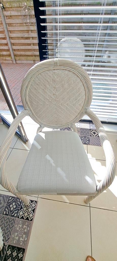 Tafel met 4 stoelen, Ophalen
