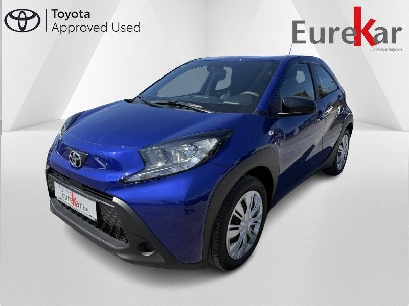 Toyota Aygo Play CVT, Automaat, 72 pk, 5 deurs, 111 g/km
