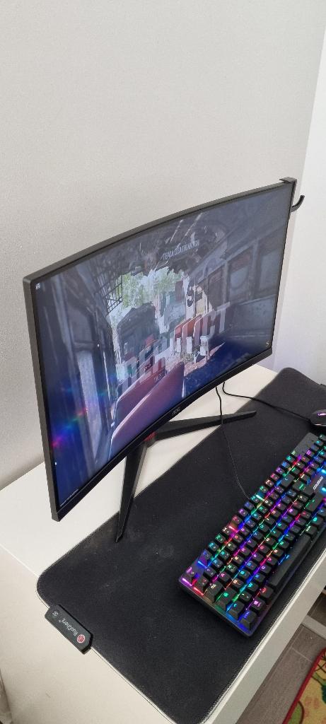 Écran Gaming AOC 27" 165Hz  IPS Full HD, IPS, AOC, HDMI, 151 t/m 200 Hz