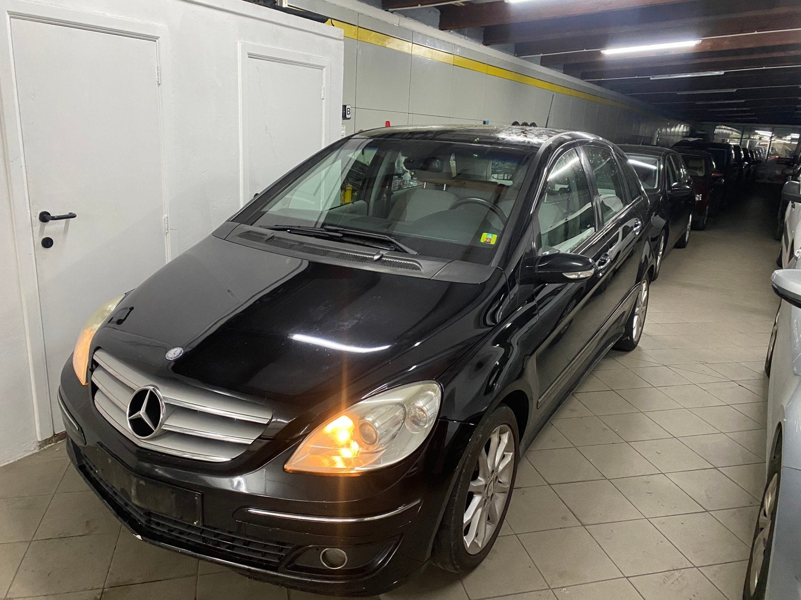 Mercedes B-180 CDI Air Co, Autos, Achat, Beige, Entreprise, Boîte manuelle