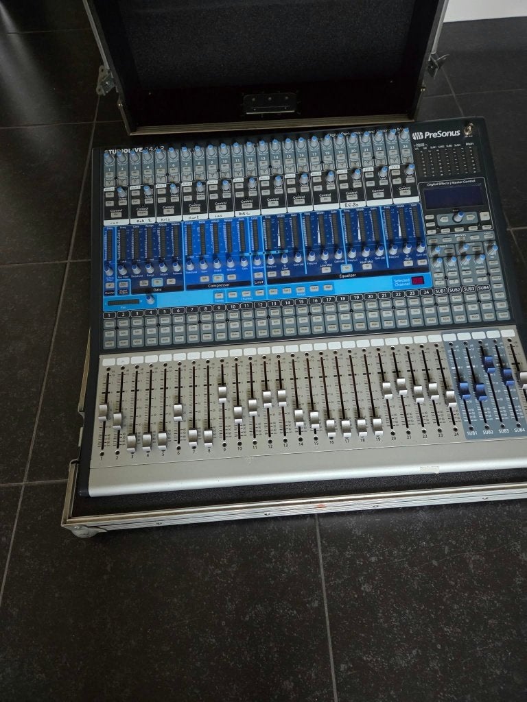 PreSonus StudioLive 24.4.2, Enlèvement, Utilisé, Audio