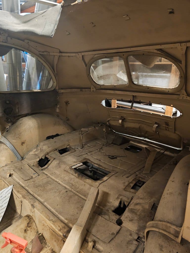oldtimer Renault Primaquatre KZ24, foto 8