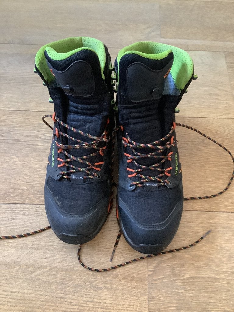 Bottines homme Lowa pointure 44, Vêtements | Hommes, Chaussures, Chaussures de marche, Lowa, Enlèvement ou Envoi, Porté