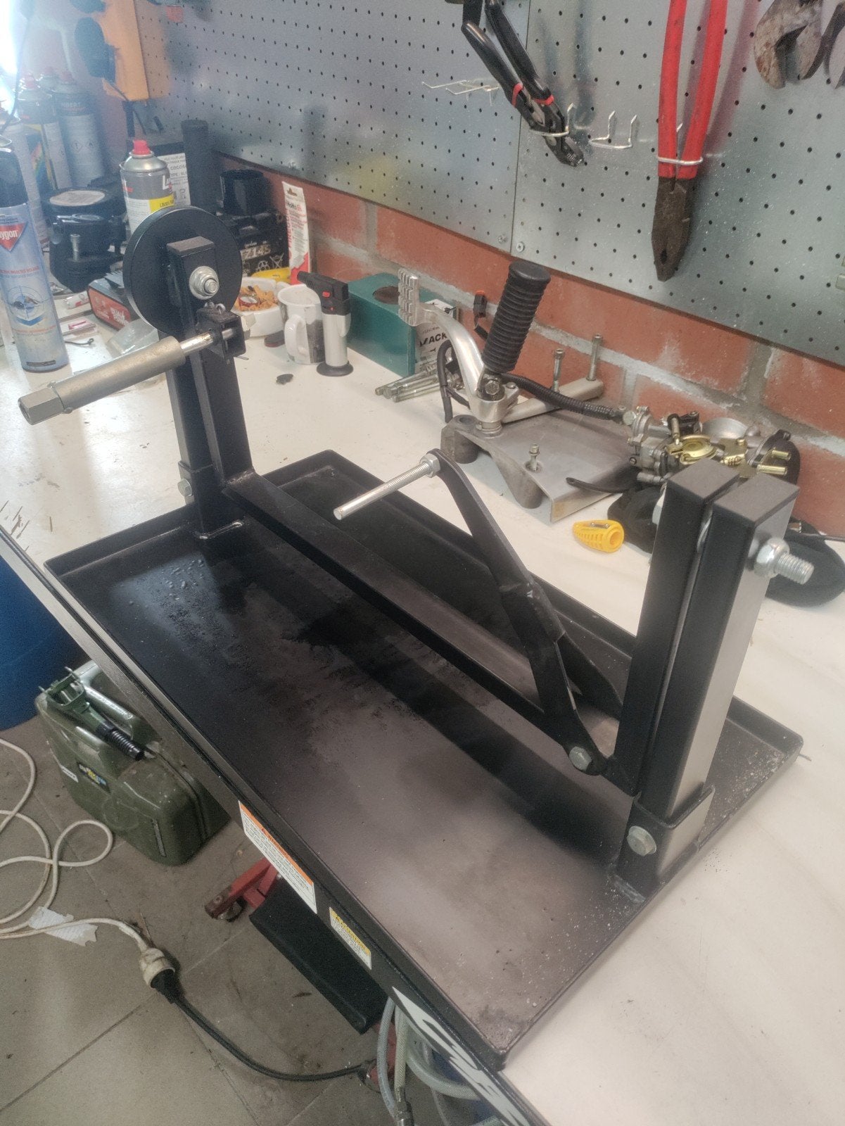 Motorsteun, Motoren, Ophalen
