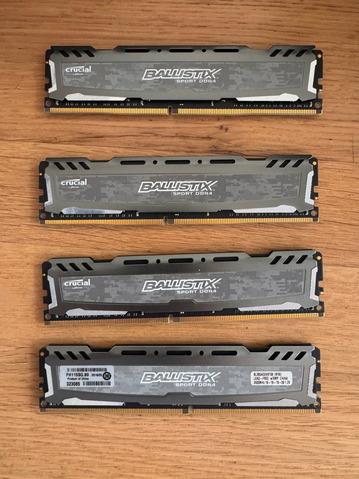 4 barrettes RAM Crucial Ballistix sport 8 Go DDR4 2400 MHz, Informatique & Logiciels, Mémoire RAM, Enlèvement, Comme neuf, DDR4