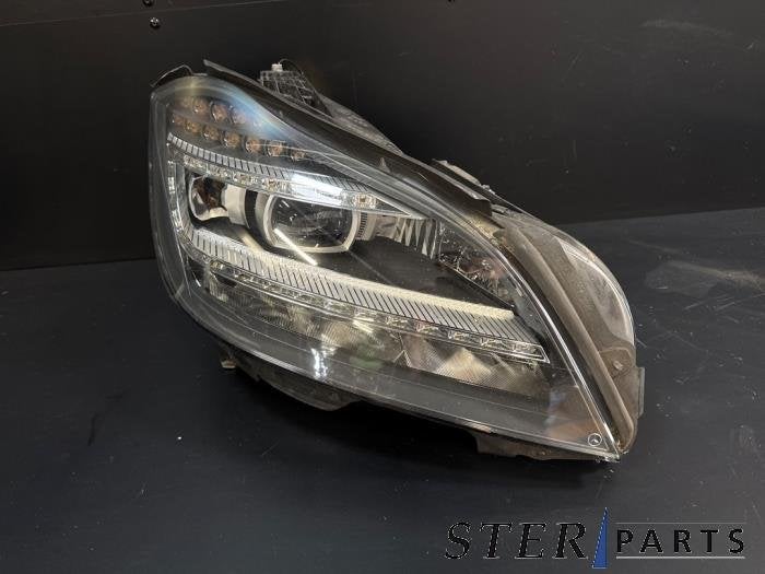 Koplamp rechts van een Mercedes CLS-Klasse, Gebruikt, -, Ophalen of Verzenden, -